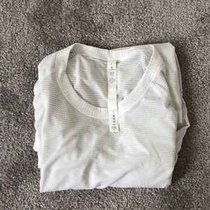 Lululemon Swiftly Tech Long Sleeve